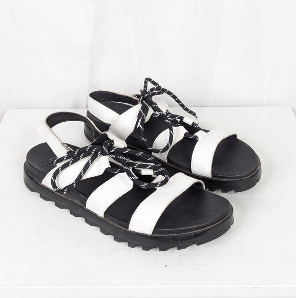 Sorel Roaming Lace Up White Leather Sandals - Picture 1 of 7